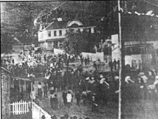Ensenada_en_el_Carnaval_de_1918.jpg (19328 bytes)